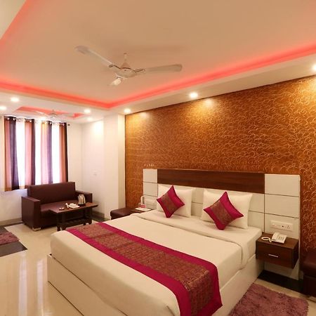 Hotel Classic Νέο Δελχί Εξωτερικό φωτογραφία