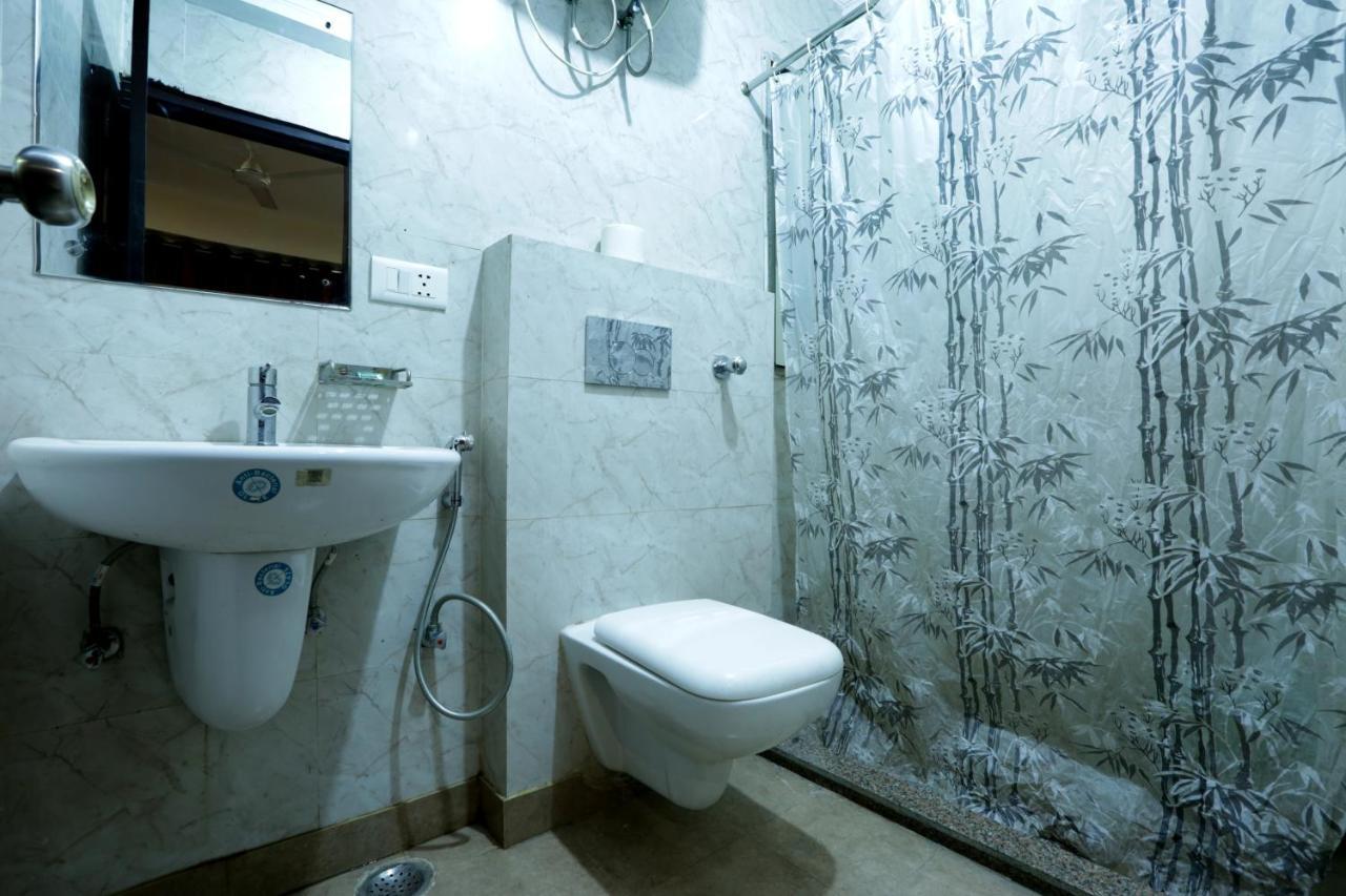 Hotel Classic Νέο Δελχί Εξωτερικό φωτογραφία