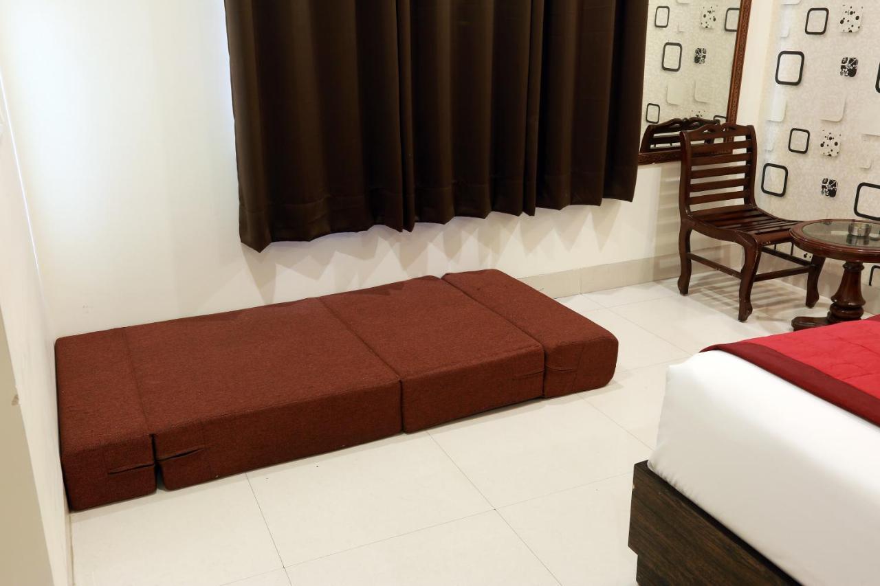 Hotel Classic Νέο Δελχί Εξωτερικό φωτογραφία